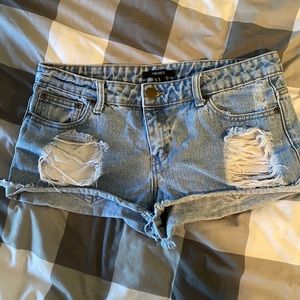 Forever 21 “booty shorts”